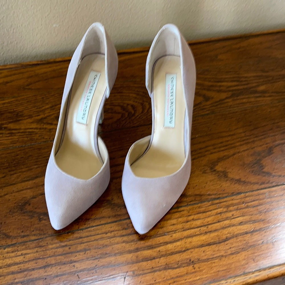 Suede lilac pumps